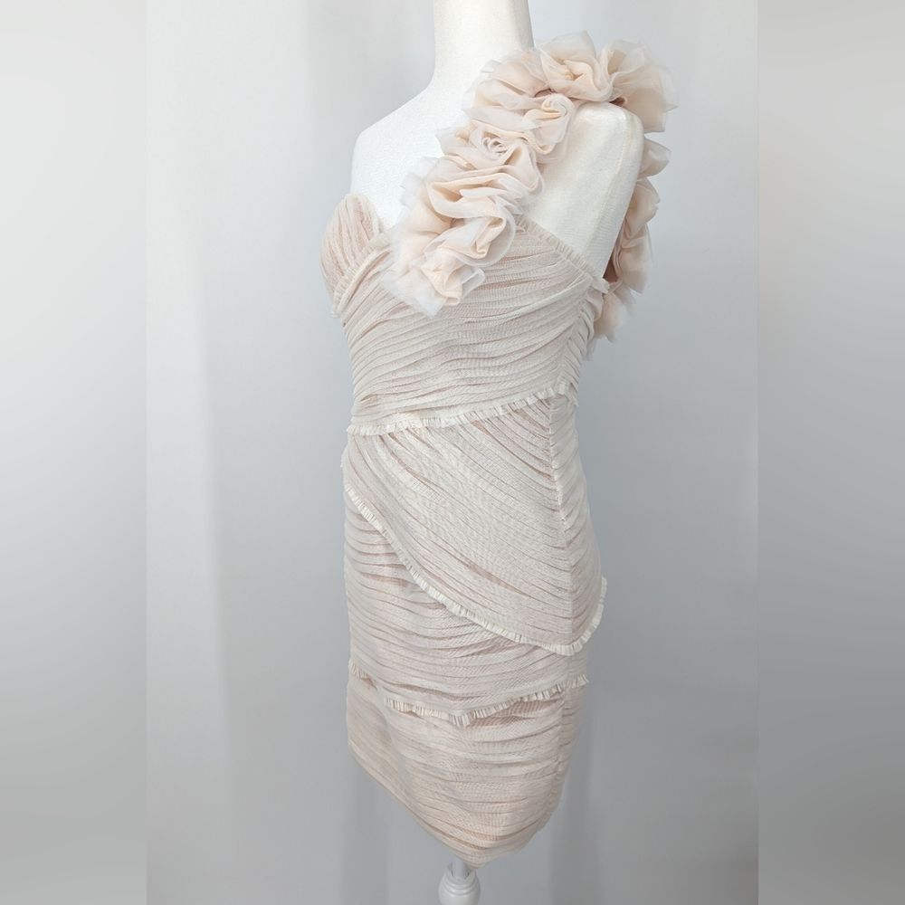 JS Collections Asymmetric Ruffle Shoulder Ruched Gathered Format Mini Dress 6P - Picture 4 of 8